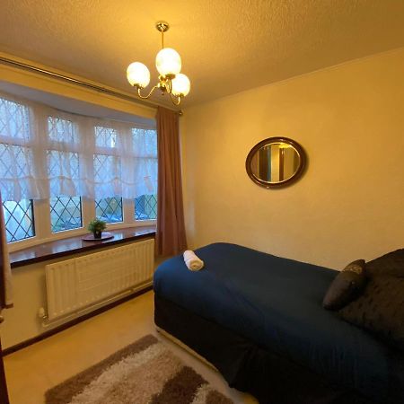 Serene 4Br In Harborne Close To Qe Hospital, Harborne Centre Birmingham Exterior photo