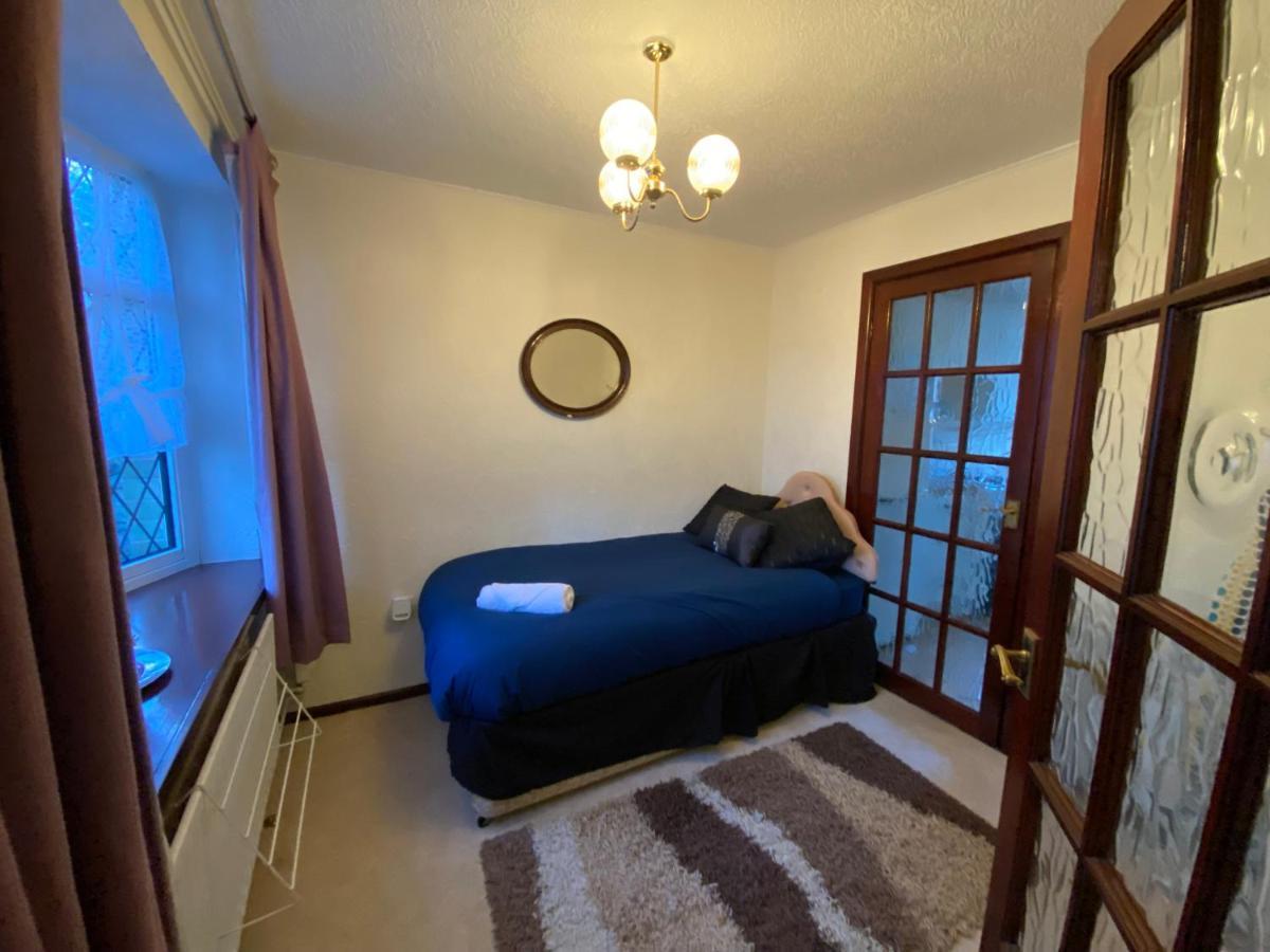 Serene 4Br In Harborne Close To Qe Hospital, Harborne Centre Birmingham Exterior photo