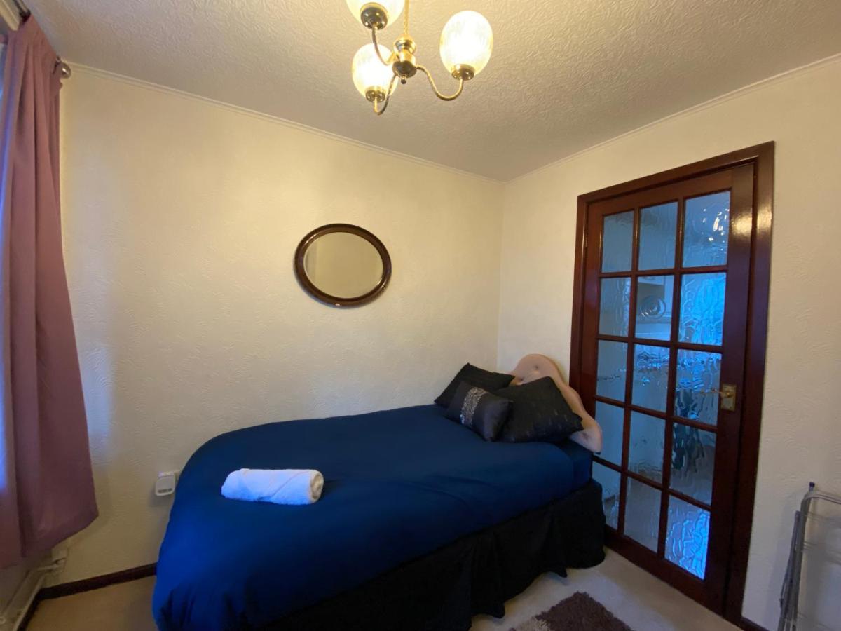 Serene 4Br In Harborne Close To Qe Hospital, Harborne Centre Birmingham Exterior photo